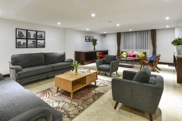 Khách sạn Paradise Suites Hạ Long